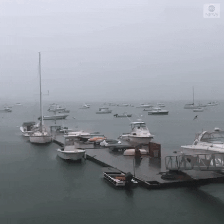 Lightning hits the boat in wow gifs