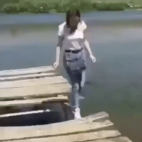 Play stupid games Win stupid prizes in fail gifs