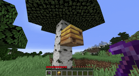 Silk Touch Pickaxe on Bee's Nest