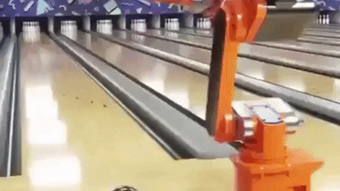 When a robot go on bowling