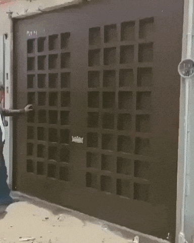 This door tho in wow gifs