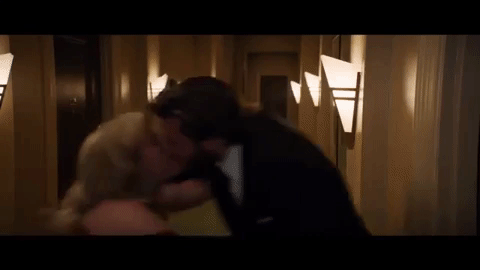 Er zijn vergelijkingen toch zie je in de Isn't It Romantic trailer dat de film een andere richting op gaat