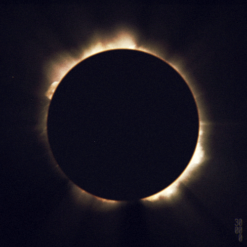 Resultado de imagen para eclipse solar gifs