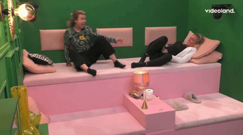 giphy.gif