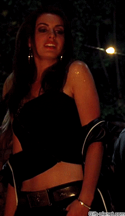 Anne Hathaway GIFs - Find & Share on GIPHY