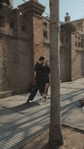 «Bailo con ella» — танцюю з нею 💃