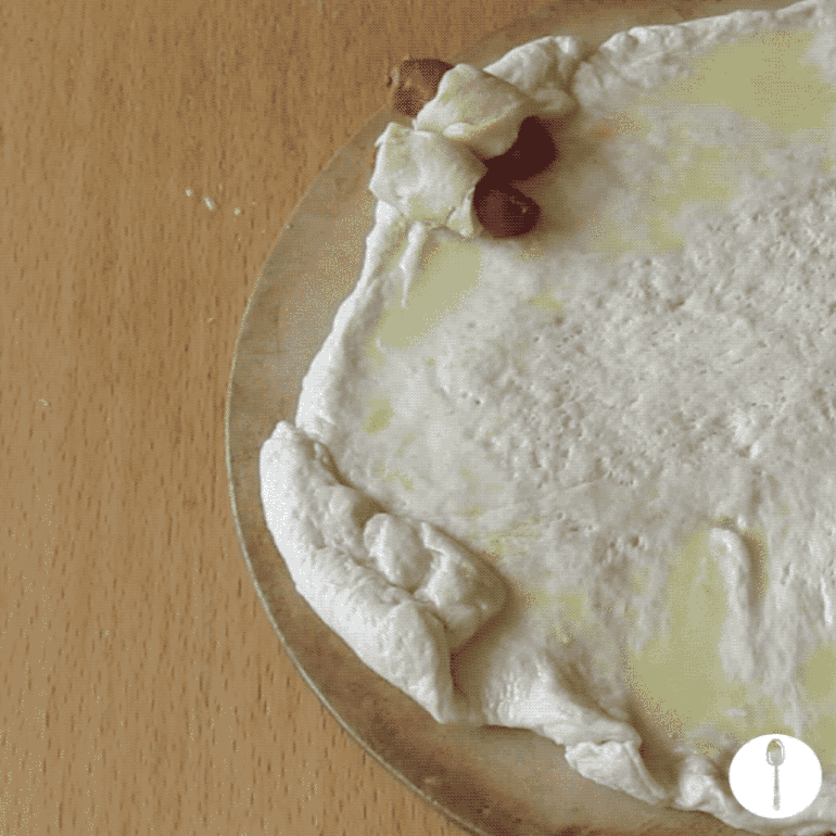 Pepperoni GIF Find & Share on GIPHY