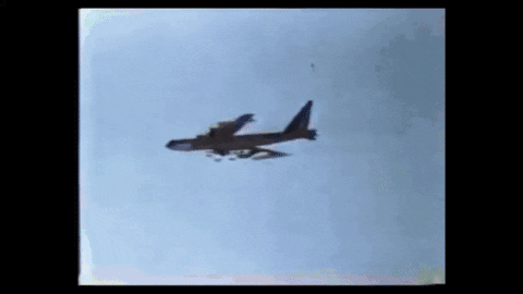 explosion dropping load bomber b52