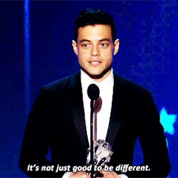 Critics Choice Awards GIF - Find & Share on GIPHY Critics Choice Awards GIF - Find & Share on GIPHY
