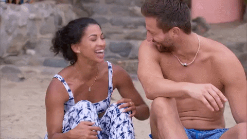 chi - Katie Morton & Chris Bukowski - Bachelor in Paradise 6 - Discussion - Page 2 Giphy