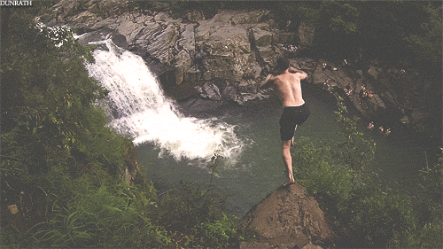 GIF de salto de verão - Encontre e compartilhe no GIPHY