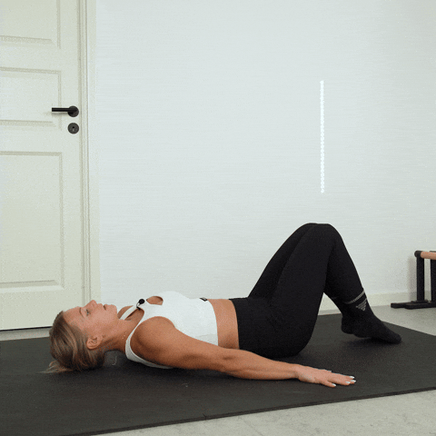 reversed crunch exercise demonstration