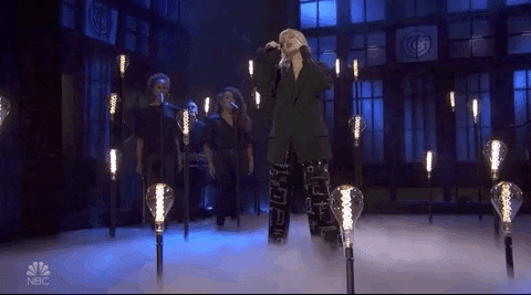 Taylor Swift Singing GIF by Saturday Night Live - Find & Share on GIPHY