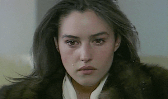 Monica Bellucci Crying Find And Share On Giphy