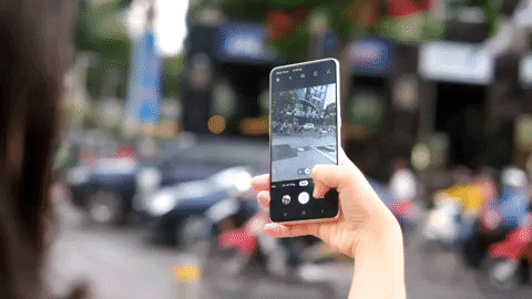 Cơ chế trượt của camera Galaxy A80.