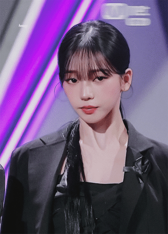 Нетизены в восторге от классической красоты aespa на недавней премии MAMA Awards 2025 3 Нетизены в восторге от классической красоты aespa на недавней премии MAMA Awards 2025