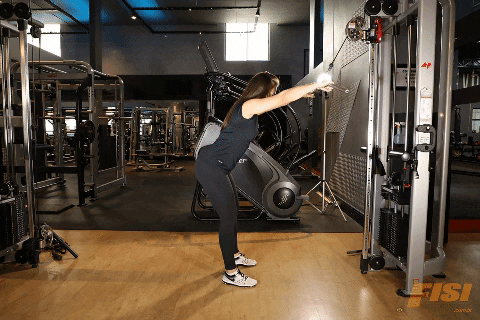 Lat pulldown demonstration