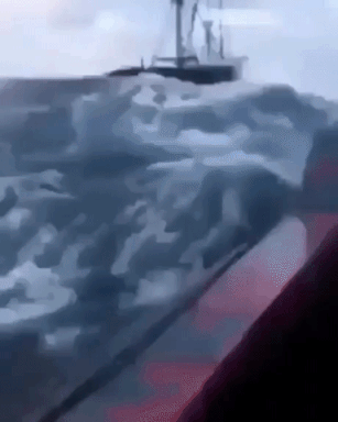 Crazy waves in funny gifs
