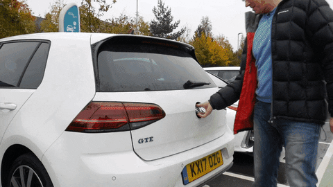 VW Golf GTE charging
