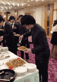 giphy-downsized.gif?response_id=59225dd0