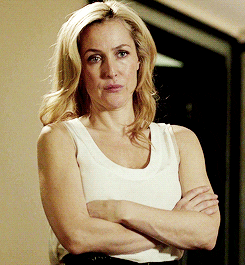 Gillian Anderson GIF - Find & Share on GIPHY