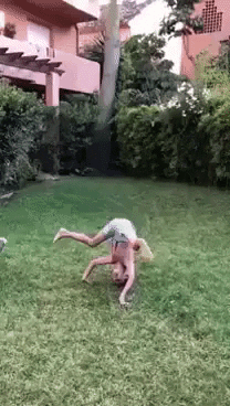 Flying knee in fail gifs