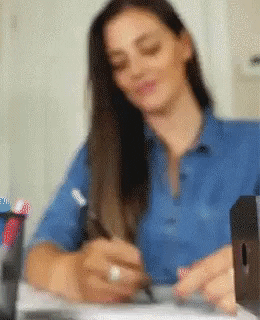 giphy.gif