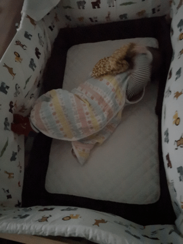 【育兒好物】寶寶睡眠好朋友．美觀又安全實用．HugsieBABY 嬰兒床圍