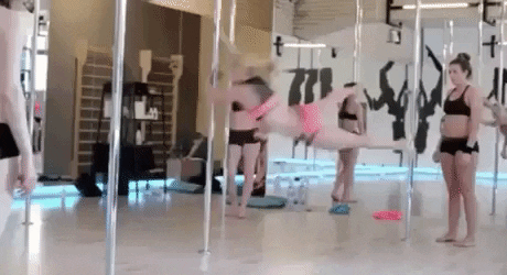 Amazing pole dancing skill in wow gifs