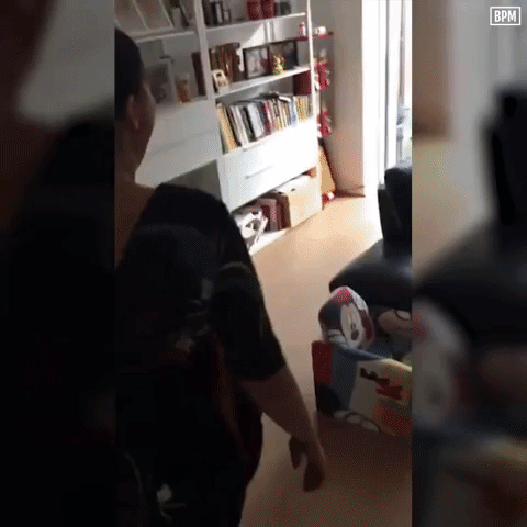 свидание у себя дома, муж устроил свидание дома, свидание на заднем дворе