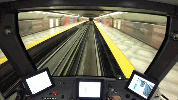 car metro montreal tunnel