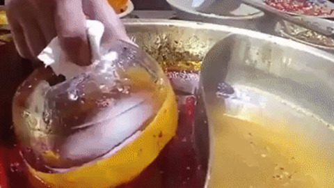 Removing oil with ice