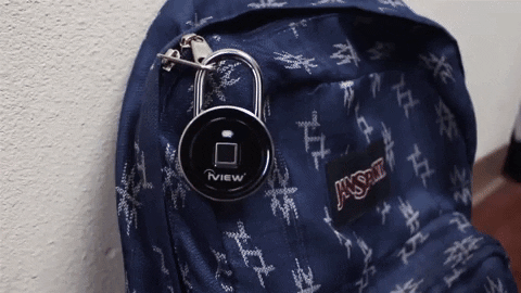 Gif of iView's FL200 fingerprint lock in action, unlocking a backpack.