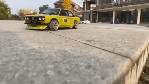 Smooth drift of remote controlled car