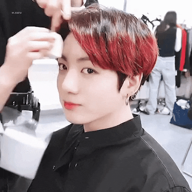 Những màu tóc nhuộm đẹp đỉnh của Jungkook BTS. (Ảnh: Internet)