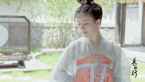 Tạo hình ngây thơ, dịu dàng của Triệu Lộ Tư trong vai công chúa Lạc Yên. (Ảnh: Internet)