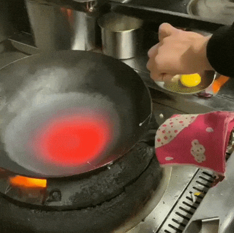 Red hot pan in wow gifs