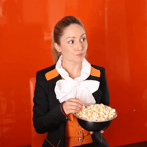 Sixt paní s popcornem