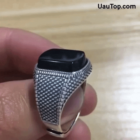 Anel Masculino Com Pedra Negra Ônix De Prata Esterlina 925 Ajustável - UauTop