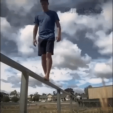 Beating gravity in wow gifs