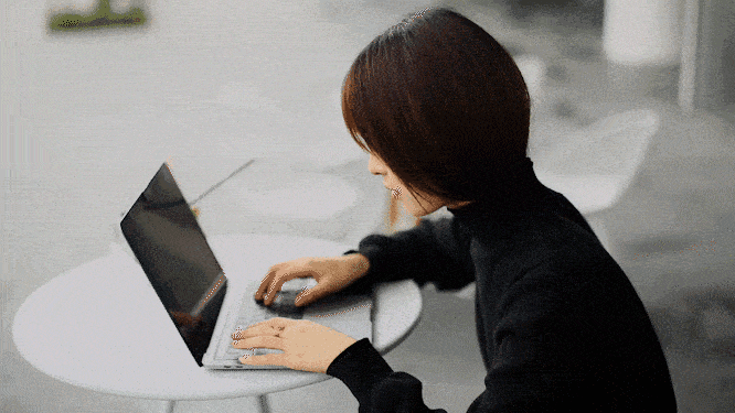 Đế Nâng Macbook Moft Stand x DesignNest – Adhesive