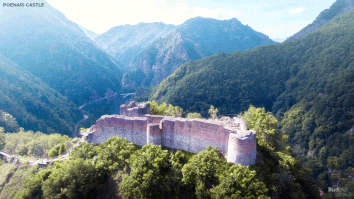 Castillo Poenari en Romania