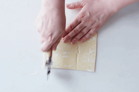 Make Cornbread Gif Find Share On Giphy