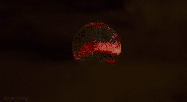 Resultado de imagen para gif blood moon