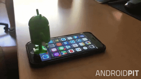 case - Chiếc ốp lưng Mesuit này sẽ giúp iPhone của bạn chạy được Android Giphy