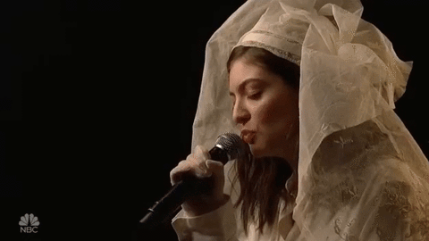 Lorde GIF by Saturday Night Live - Find & Share on GIPHY