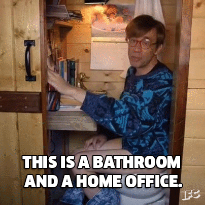 To je kopalnica in domača pisarna.