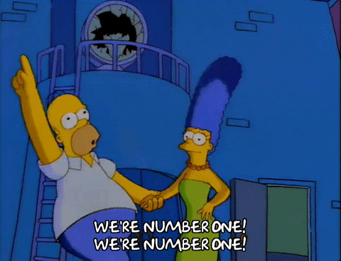 Homer et Marge qui célèbrent 