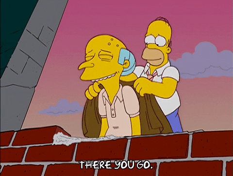 Homer ajudando o senhor Burns a renovar sua casa
