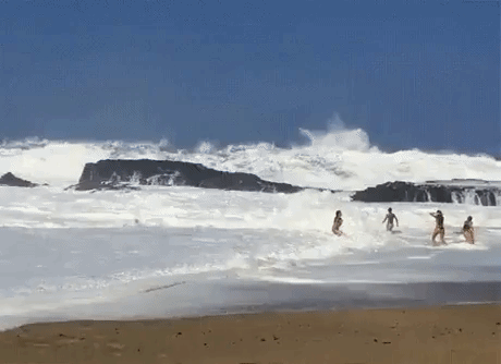 Crashing waves in Hawaii in funny gifs